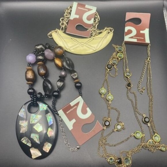 Forever 21 Jewelry Lot 9 New Tagged Pcs Bangles Bracelets Earrings Necklaces XXI - Picture 2 of 10